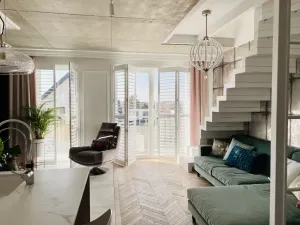 Dlaczego warto postawić na shuttersy do domu